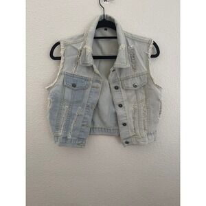 Womens Distressed Light Wash Denim Vest Cropped Sleeveless Jean Jacket Size M